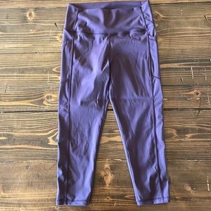 Like new ZYIA plum light and tight capris